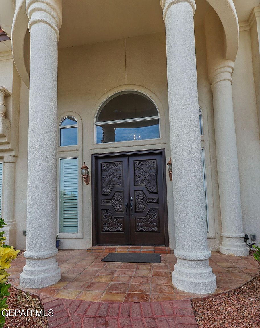 6528 Calle Placido Dr photo 3